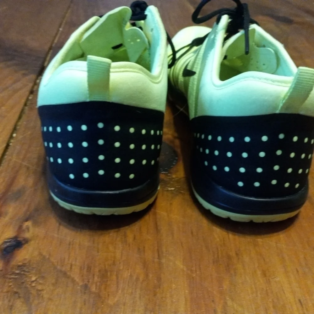 Nike Free Cross Compete Neon Training Shoes Size 9.5 Women's